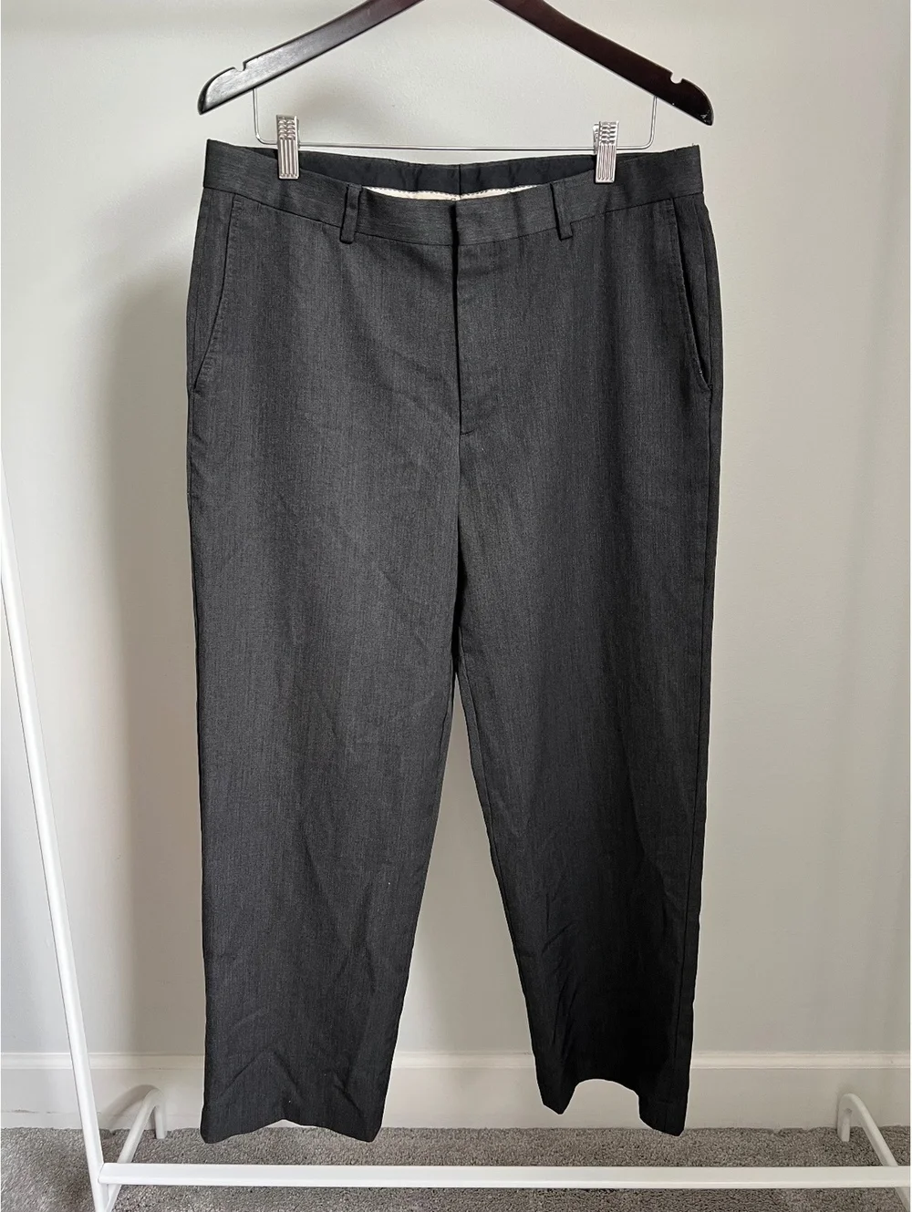 Eddie Bauer Wrinkle Resistant Classic Fit Dress Pants Gray Men’s 34x31